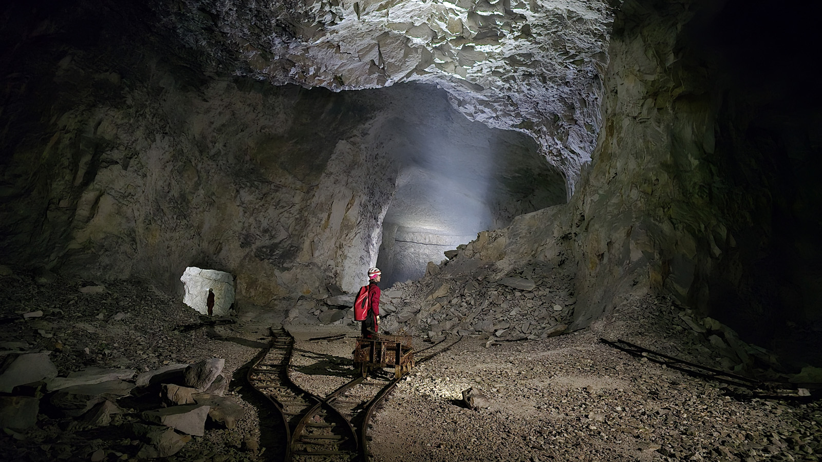 Mines de l&rsquo;Echaillon – Traversée Milly-Brionnet – Biron